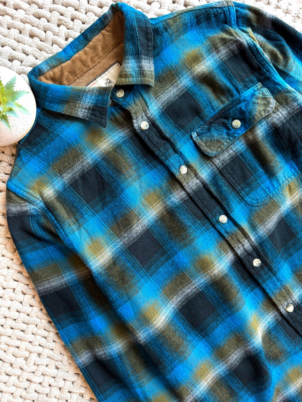 Legendary Whitetails | Men’s Buck Camp Flannel Shirt Blue/Olive Plaid | Medium
